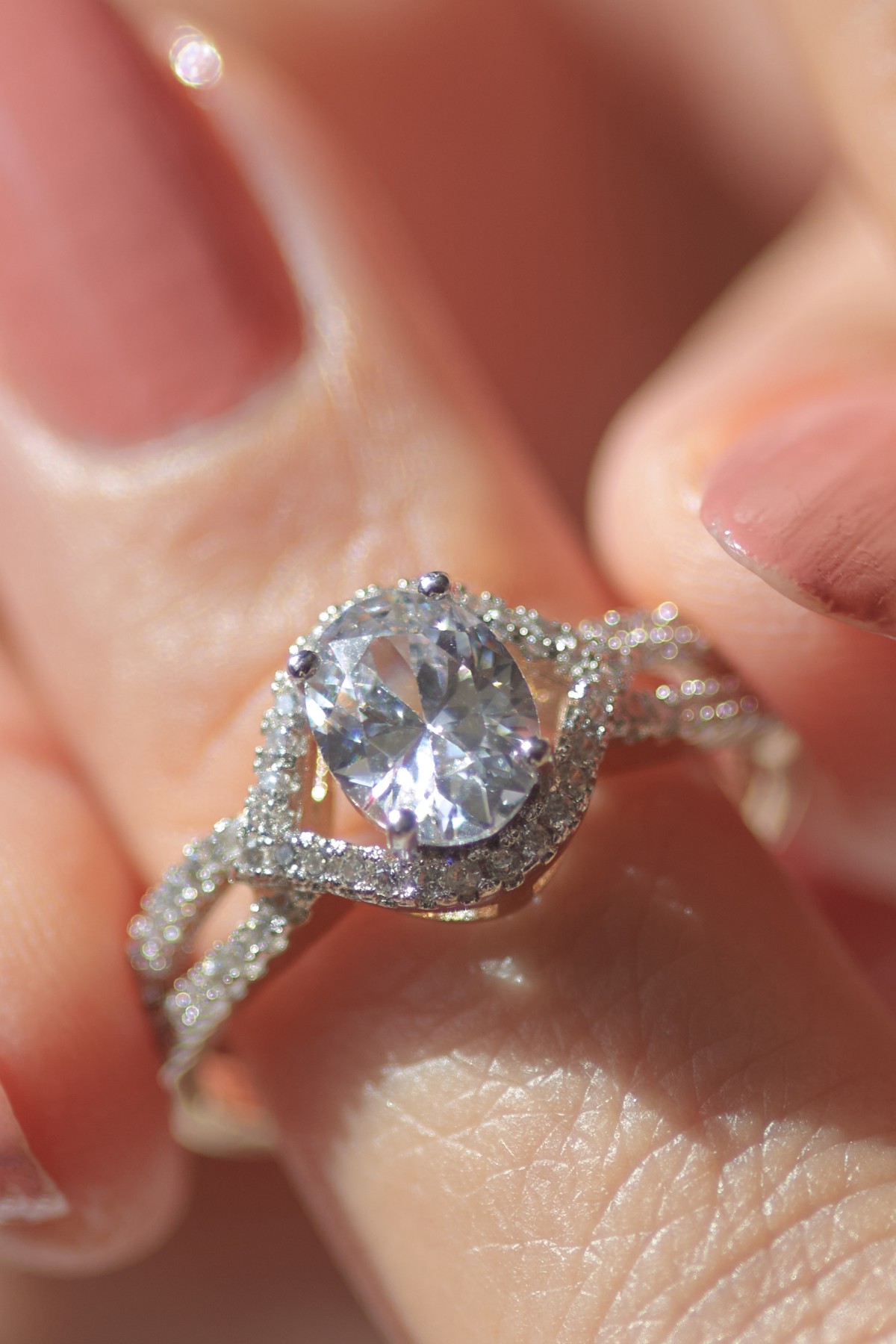 Diamond engagement ring 7